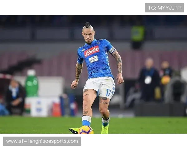 足球球星挂件收藏：展示明星风采，感受足坛激情与荣耀